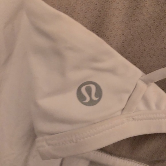 lululemon sports training bra - Picture 3 of 3